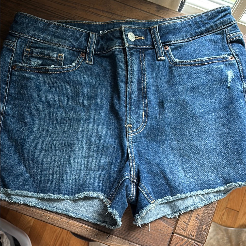 Old Navy Women's Blue Denim Shorts, NWOT never worn